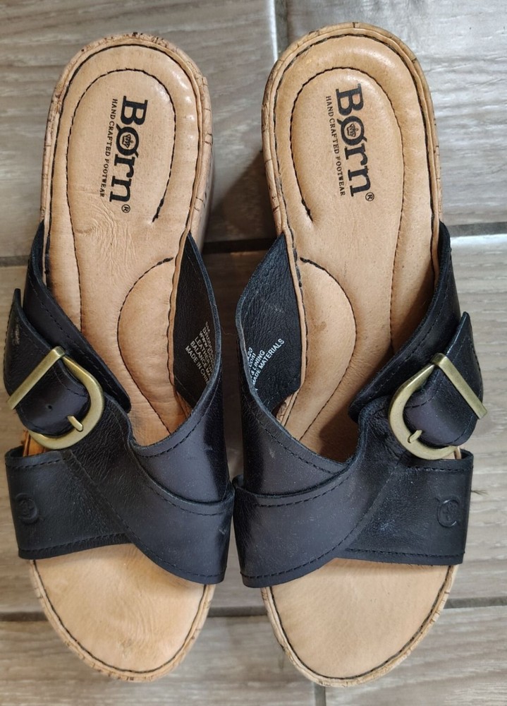 Black Leather Wedge Sandal with Brass Buckle Slip-On Size 8M Criss Cross Design