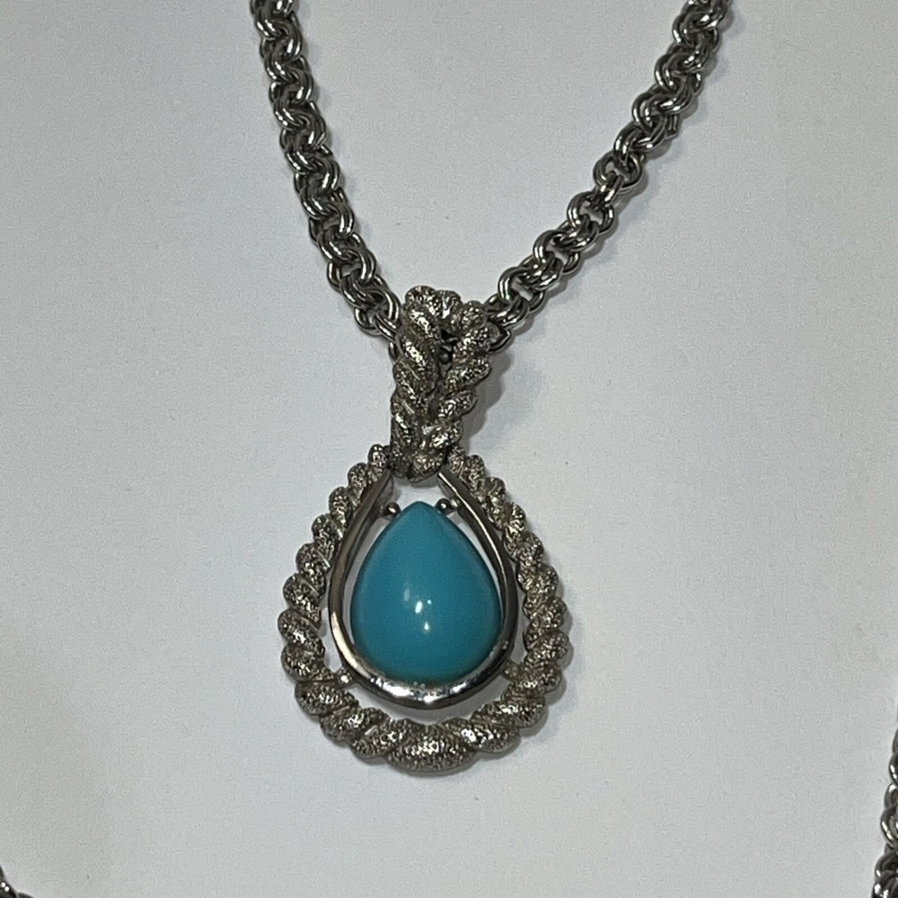 Vintage AVON Signed Faux Turquoise Brushed Silver Tone Pendant Chain Necklace
