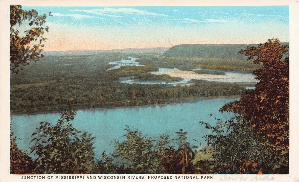 Prairie du Chien WI Wisconsin Mississippi River Junction View Vtg Postcard A21