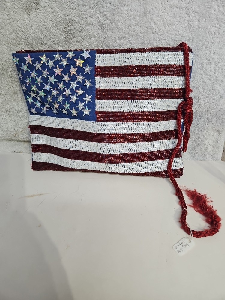 Vintage Hand-Beaded American Flag Clutch / Crossbody Bag 🇺🇸