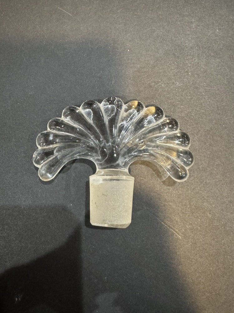 vtg clear glass bottle stopper
