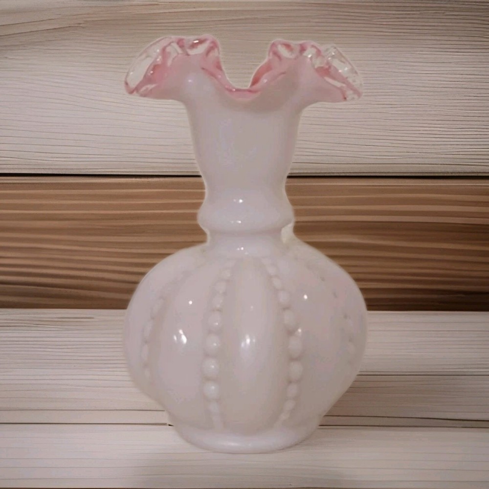 Fenton Art Glass Silver Crest Double Crimped Beaded Melon Vase Peach Interior
