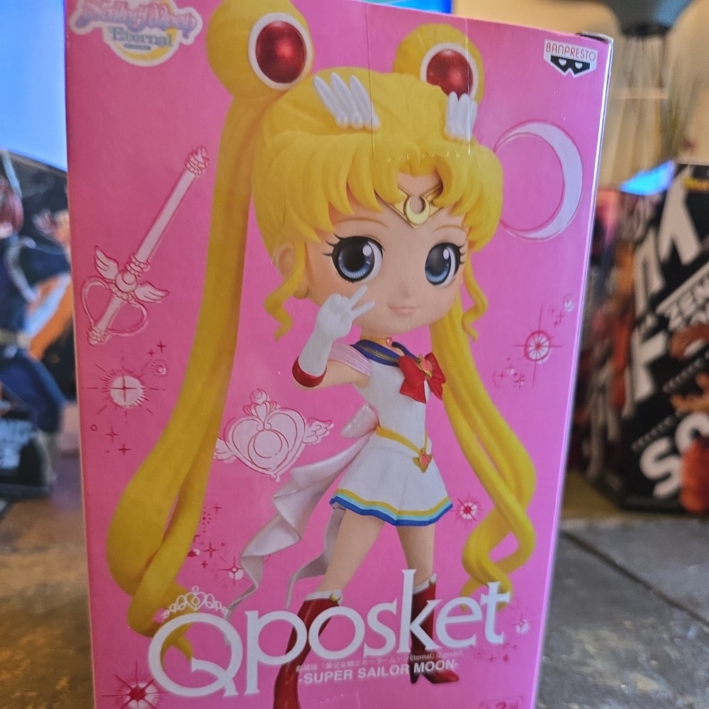 Banpresto The Movie Eternal Super Sailor Moon Q Posket Ver. A Figure Toys Gift