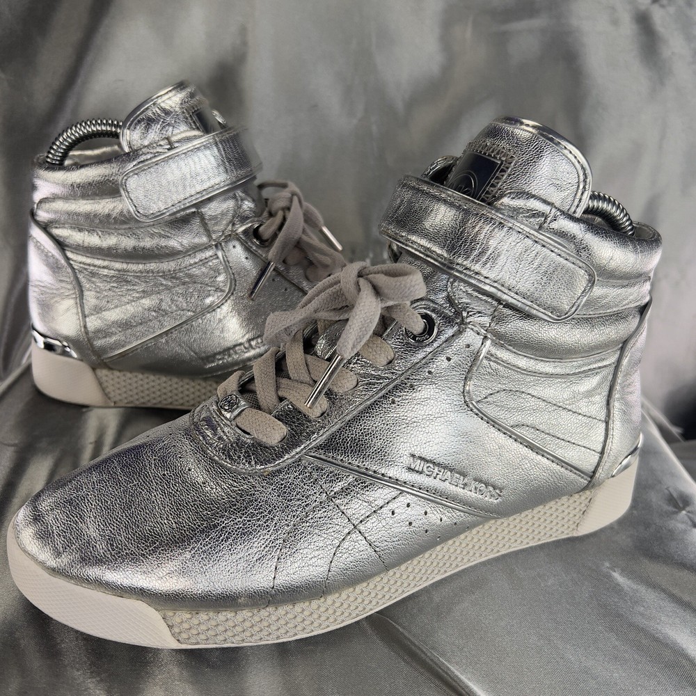 Michael Kors Addie High-Top Sneakers Women Sz 7 Metallic Leather Logo 90s Lace