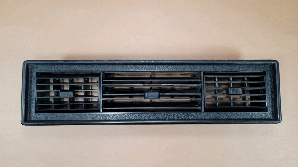 1980-1987 Jaguar XJ6 Center Dash Air AC A/C Heater Heat Vent OEM GENUINE USED
