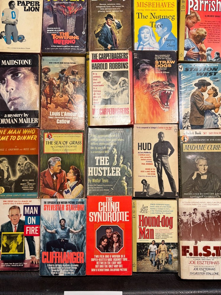 Lot 7 - 20 Movie tie-in paperbacks average VG 1940s-2000s see photos