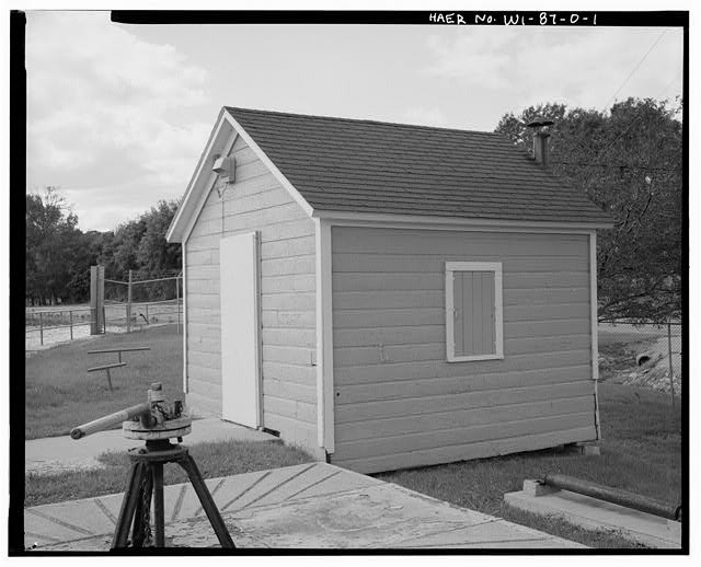 Kaukauna Lock & Dam, Lock Shelter Lock 4, Northern Embankment, near Upper