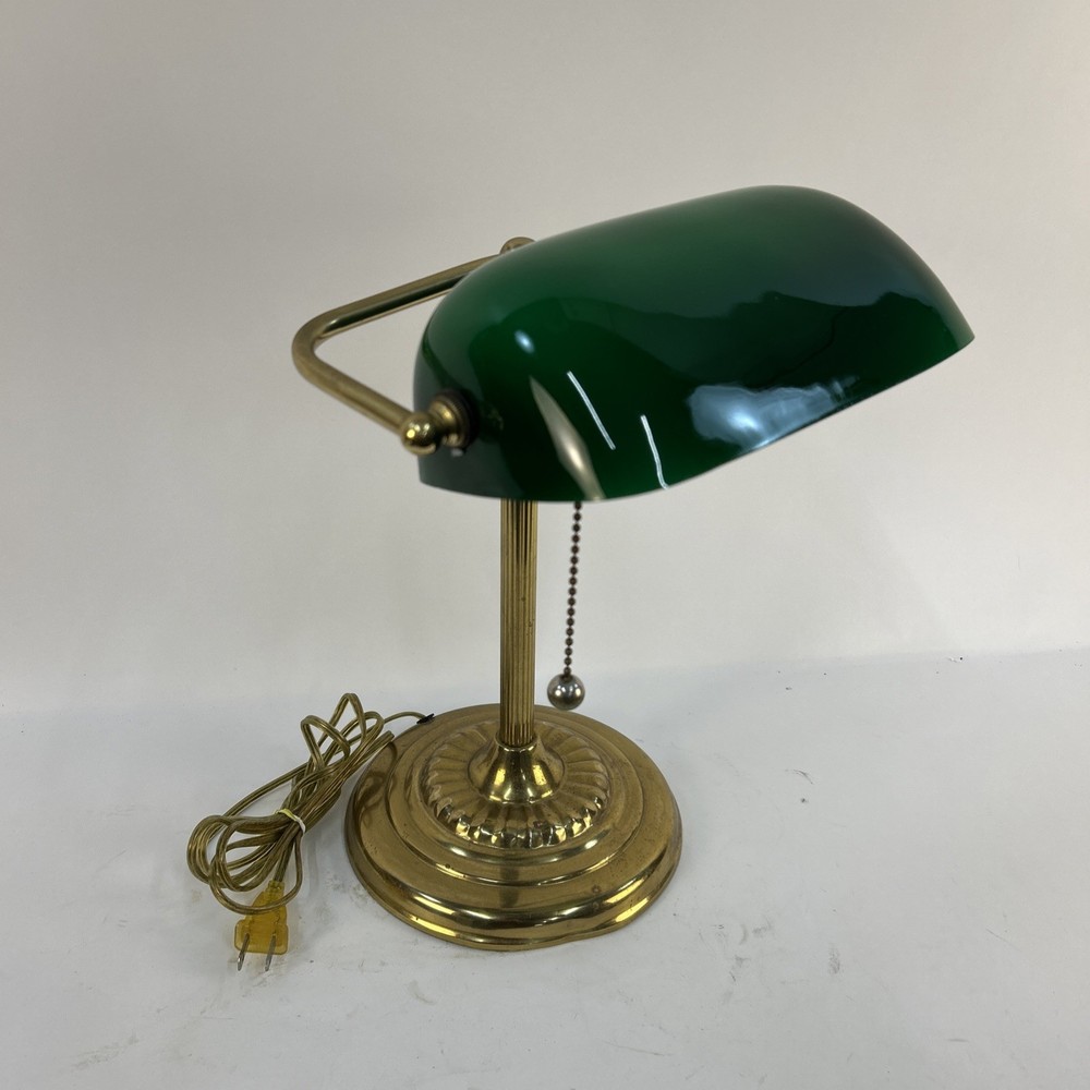 Vintage Underwriters Laboratories Desk Bankers Lamp—Working