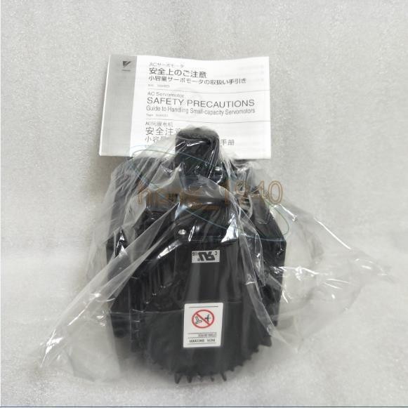 1PC YASKAWA AC SERVO MOTOR  SGMGH-06ACB21 New