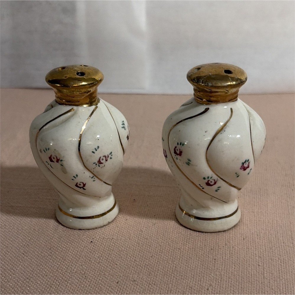 Vintage Ceramic White Swirl Floral Salt & Pepper Shakers Set of 2 Gold Tops