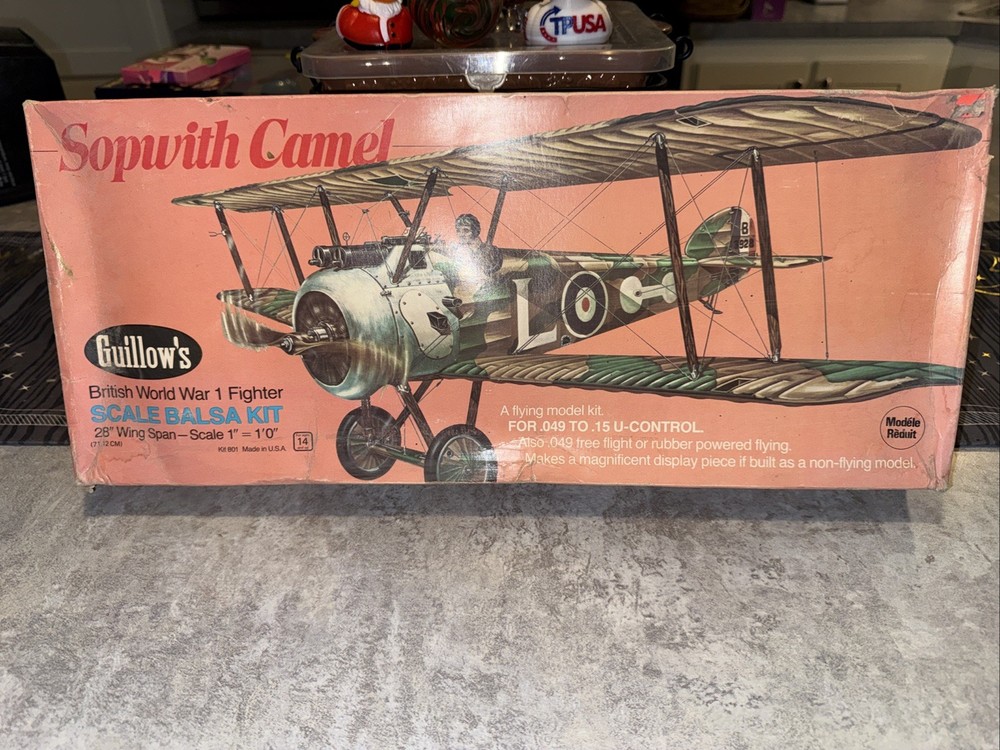 Guillow's Sopwith Camel British WW1 Fighter Balsa Wood Model Airplane Kit #801
