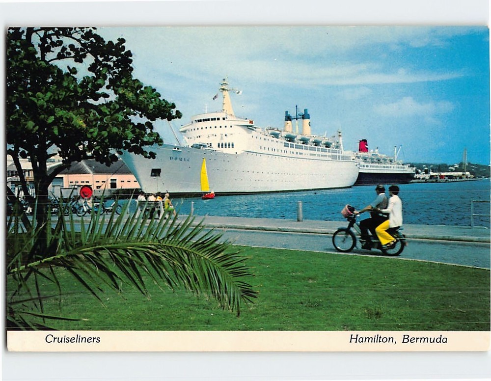 Postcard Cruiseliners Hamilton Bermuda British Overseas Territory