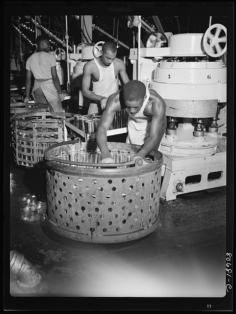 Cambridge Maryland Phillips Packing Co Tomato Juice Cans 1941 Workers