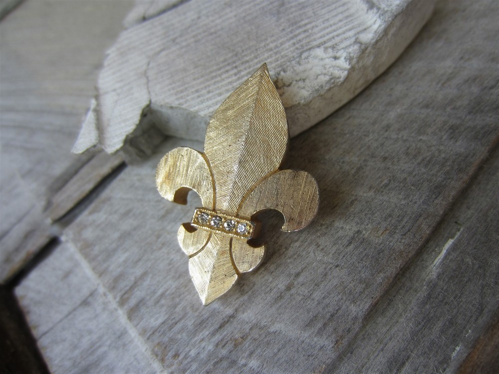 Vintage DENICOLA DE NICOLA Rhinestone Fleur De Lis 1 1/2