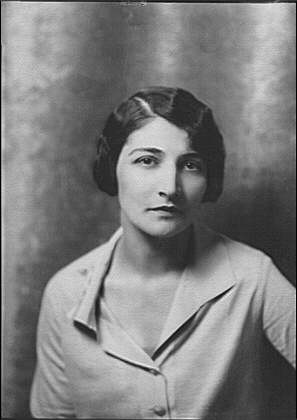 Photo:Pacha,Yzzet,Madame,portrait photographs,women,A Genthe,1925