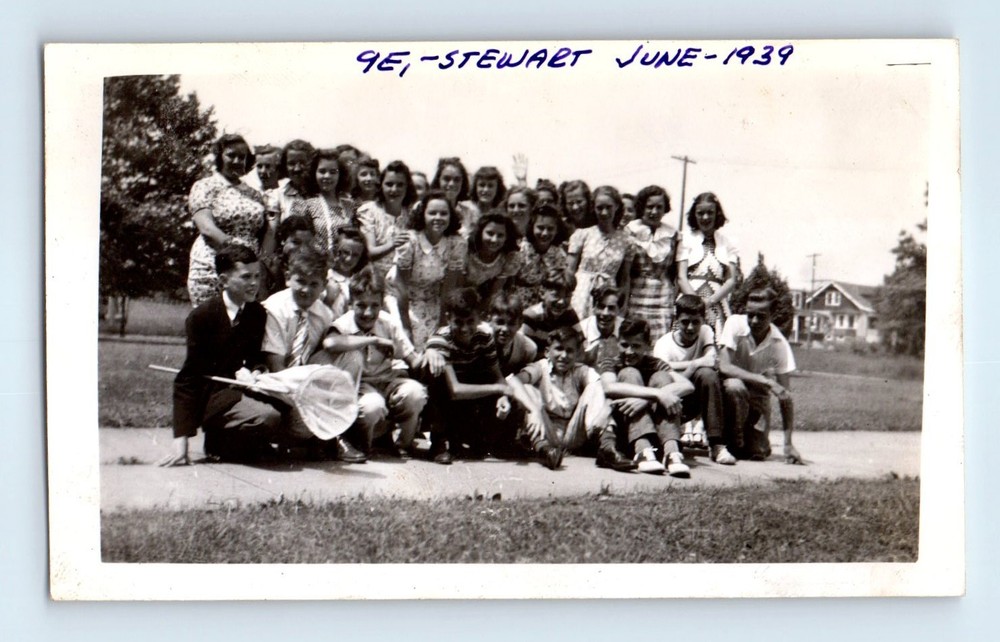 Old Vintage Photo BOYS GIRLS CHILDREN SCHOOL CLASS GROUP PICTURE 1939