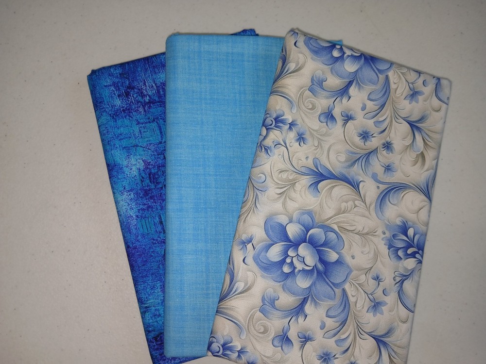 Lot 3 yard Focus Light Dark name brand cotton spring on trend Fabric Cafe look