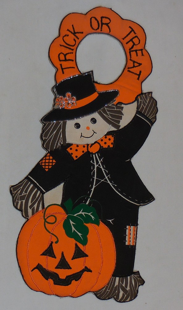 1 ad Trick or Treat Door knob Hanger Scarecrow Pumpkin  VTg Colorful Halloween