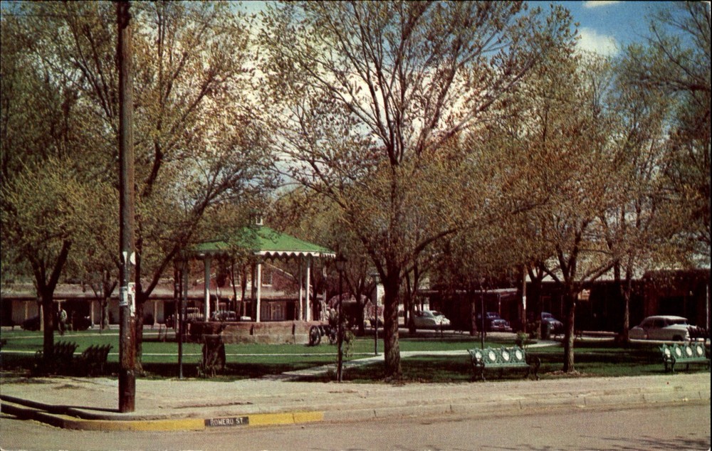 Old Town Plaza ~ Albuquerque New Mexico bandstand ~ 1950s cars