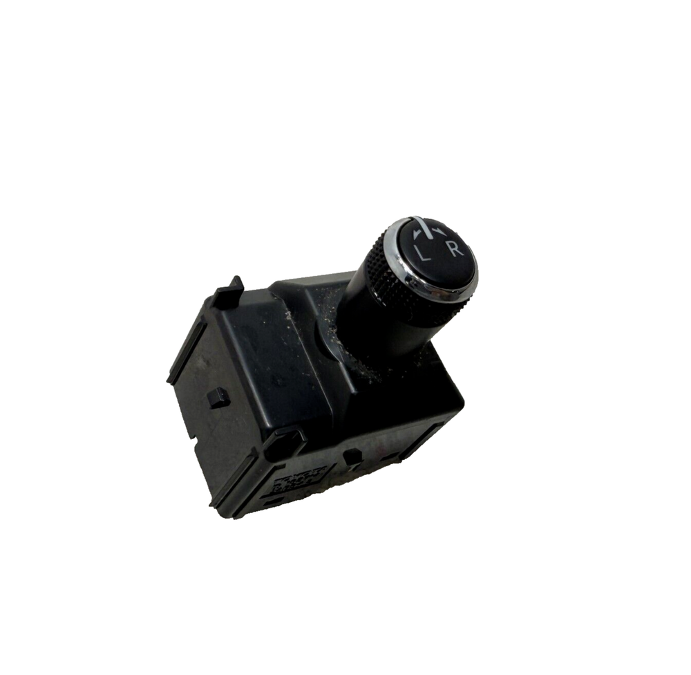 TOYOTA OEM PRIUS FRONT DRIVER SIDE DOOR MIRROR CONTROL ADJUST SWITCH 2016-2018
