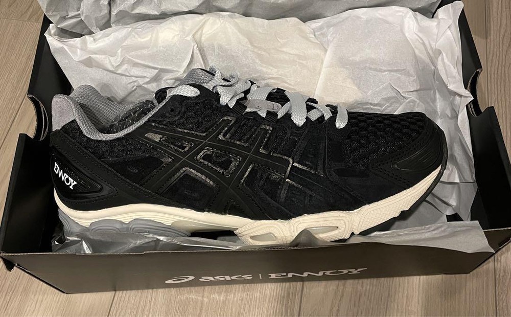 Ennoy Asics Gel-Nimbus Black Size US8.5