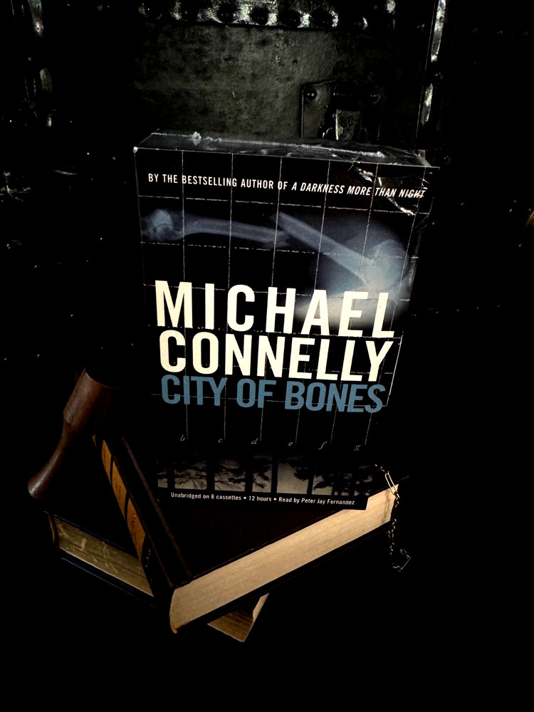 Vintage Sealed Michael Connelly City of Bones AudioBook Cassette  Tape Set 2000s