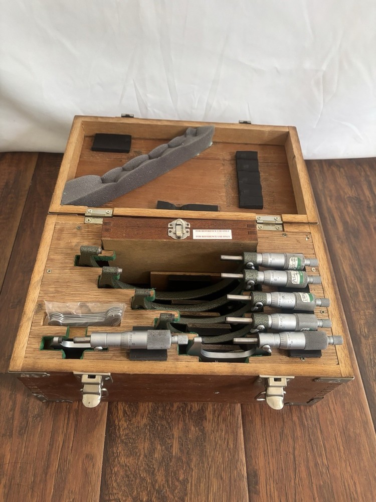 Mitutoyo #103-907 Outside Micrometer Set 0-6 in Mechanical 0.0001 in w/ Case