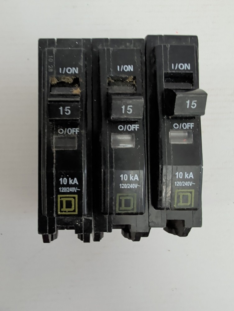 Square D QO115 15 Amp 1-Pole Plug-On 120 V AC Circuit Breaker (Lot of 3) USED