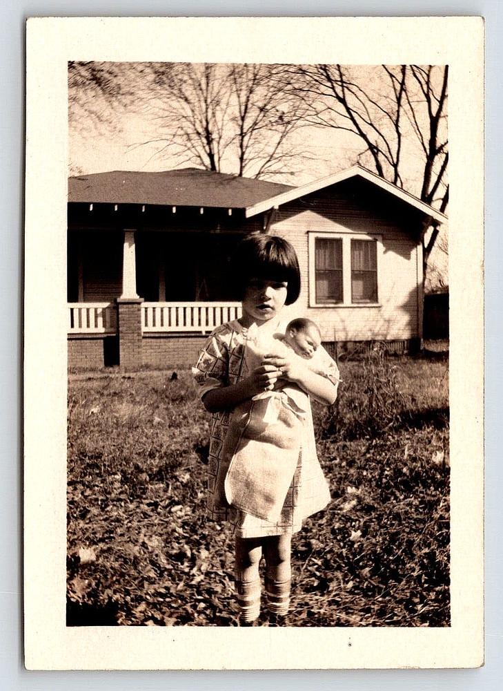 Vintage Picture Photo Old Photograph Image Home Cute Little Girl Dress Doll