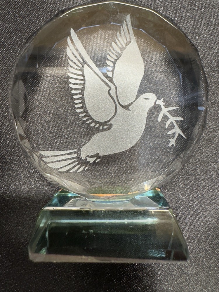 Crystal Glass Ornament On Base - Dove With Olive Branch