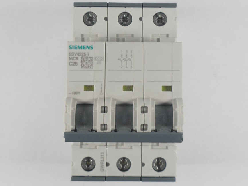 Siemens 5SY4325-7, Circuit Breaker, 5SY4 Series, 25A, 3 Pole, 400V AC