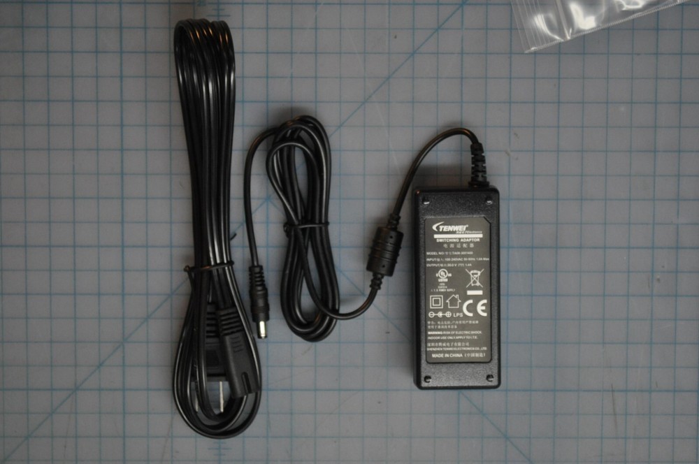 TENWEI LOTE OF 4 AC POWER ADAPTER 30V - 1.4A FOR VISION X GRADE B TA08-3001400-image
