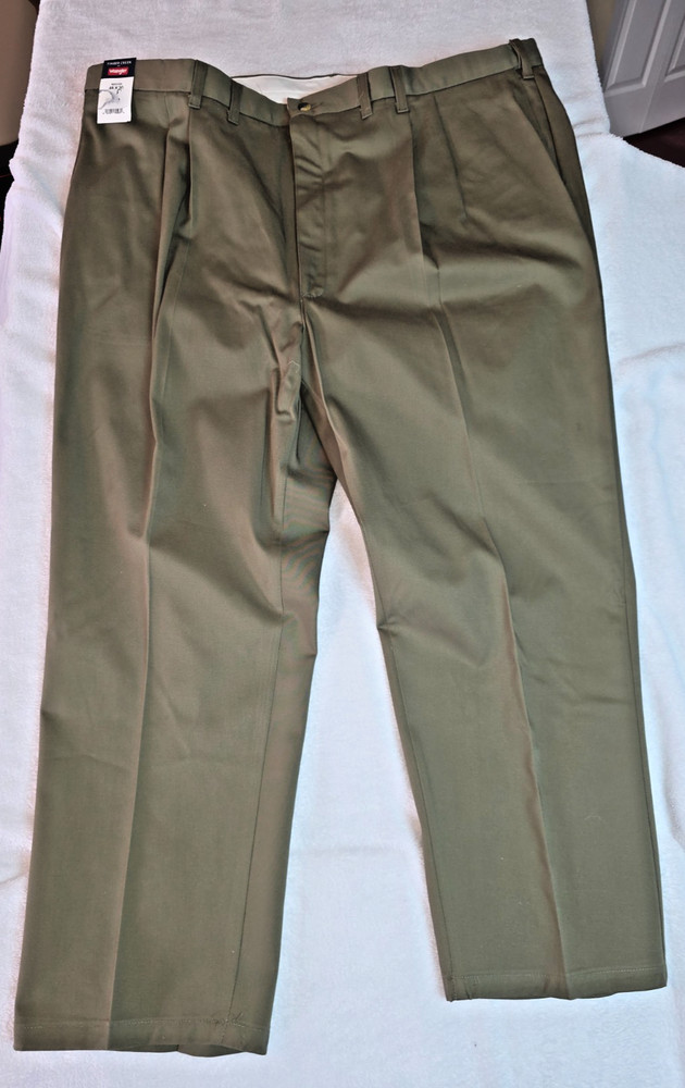 NWT - Timber Creek by Wrangler Mens 48X30  Khaki Pleated Chino Pants