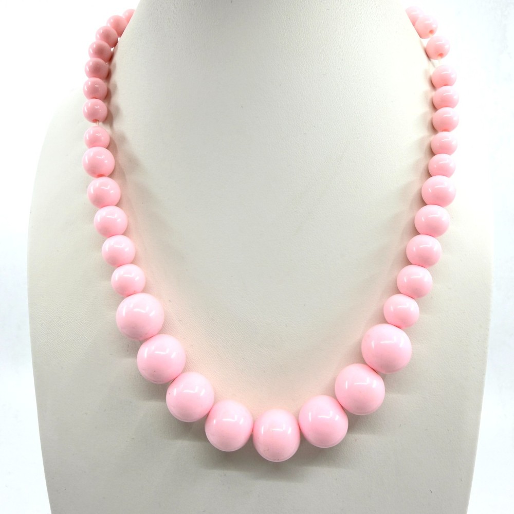 VTG Retro Bubblegum Pink Pastel Graduated Resin Bead Strand Statement Necklace