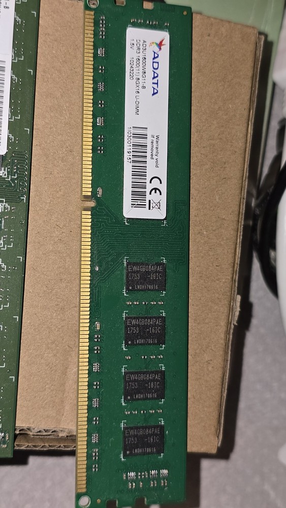 ADATA 8GB DDR3-1600 PC3-12800 240-Pin UDIMM Unbuffered RAM AD3U1600W8G11-B