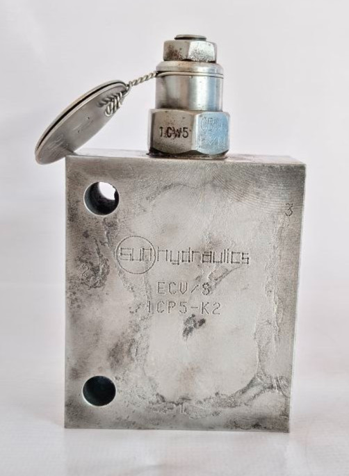 SUN HYDRAULICS ECU/S Valve 1CP5-K2 CBCH LKN Used Fast Shipping