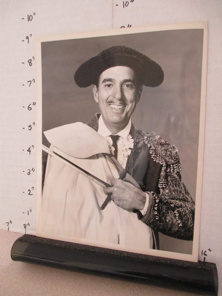 1961 NBC photo Tennessee Ernie Ford as bullfighter with sword and hat