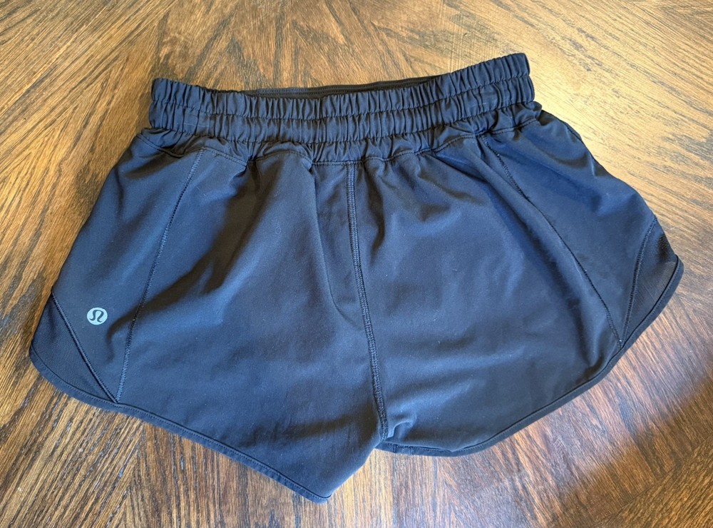 Lululemon Hotty Hot Low Rise Lined Running Shorts Black Size 2