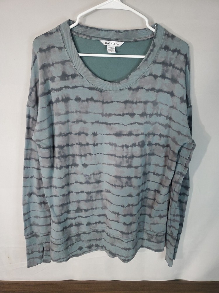 Athleta Sweater Women’s Medium Long Sleeve Lightweight Pullover SOFT!