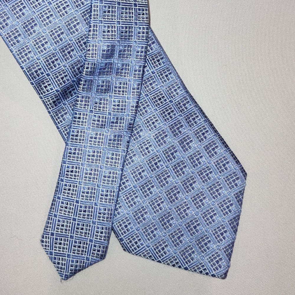 Dormeuil Paris Mens 100% Silk Tie Blue Geometric Handmade Designer Luxury France