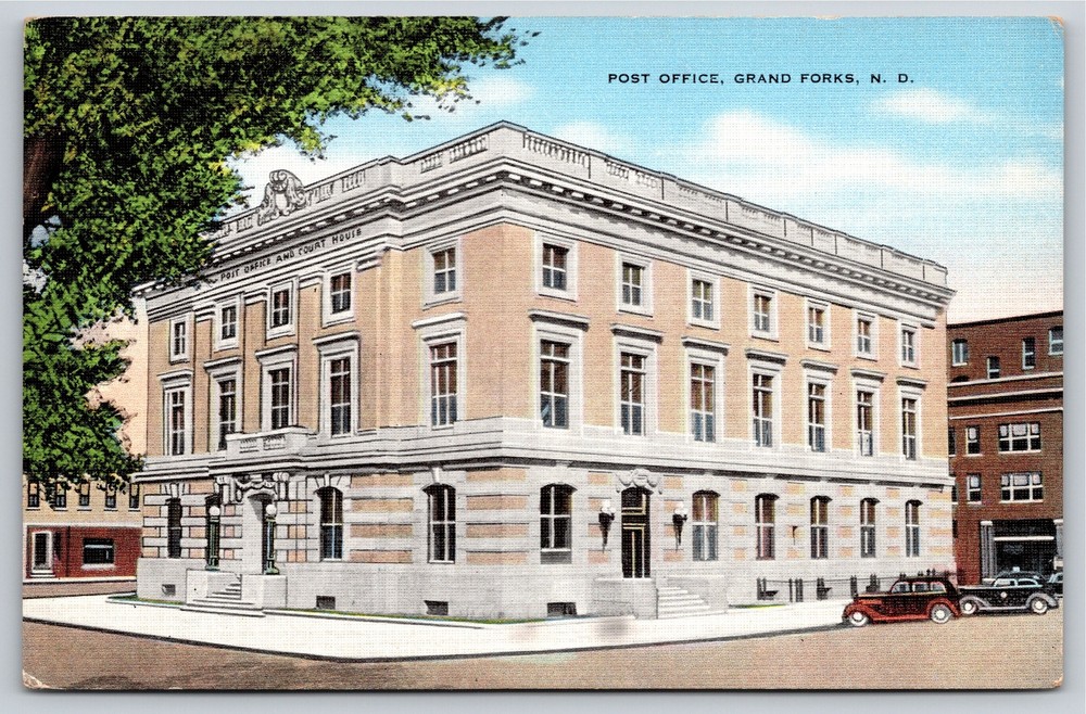 Grand Forks North Dakota~Post Office Bldg Exterior View~Vintage Linen Postcard