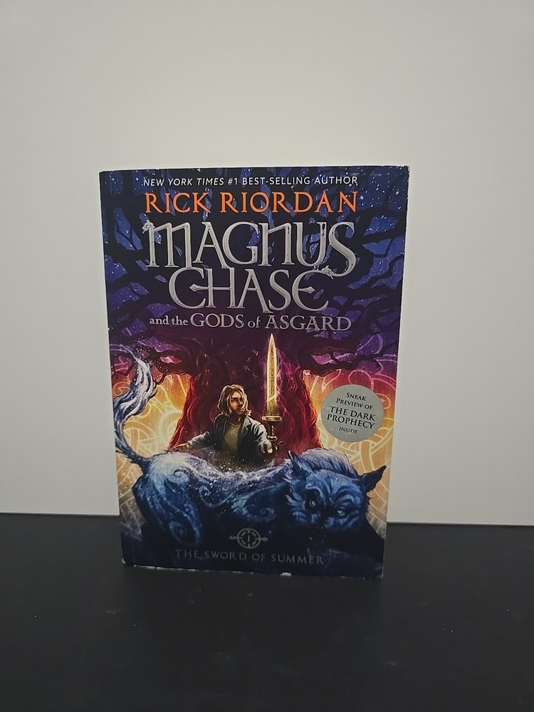 Magnus Chase and the Gods of Asgard Book 1: Sword of Summer, the-Magnus Chase...