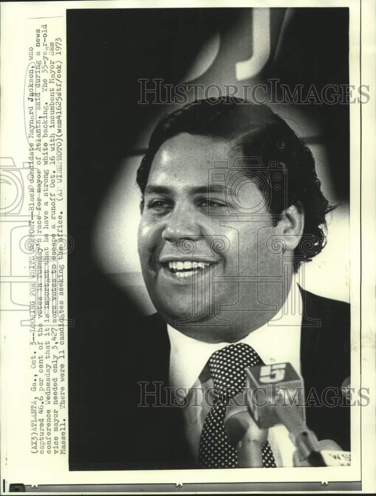 1973 Press Photo Atlanta mayoral candidate Maynard Jackson at news conference