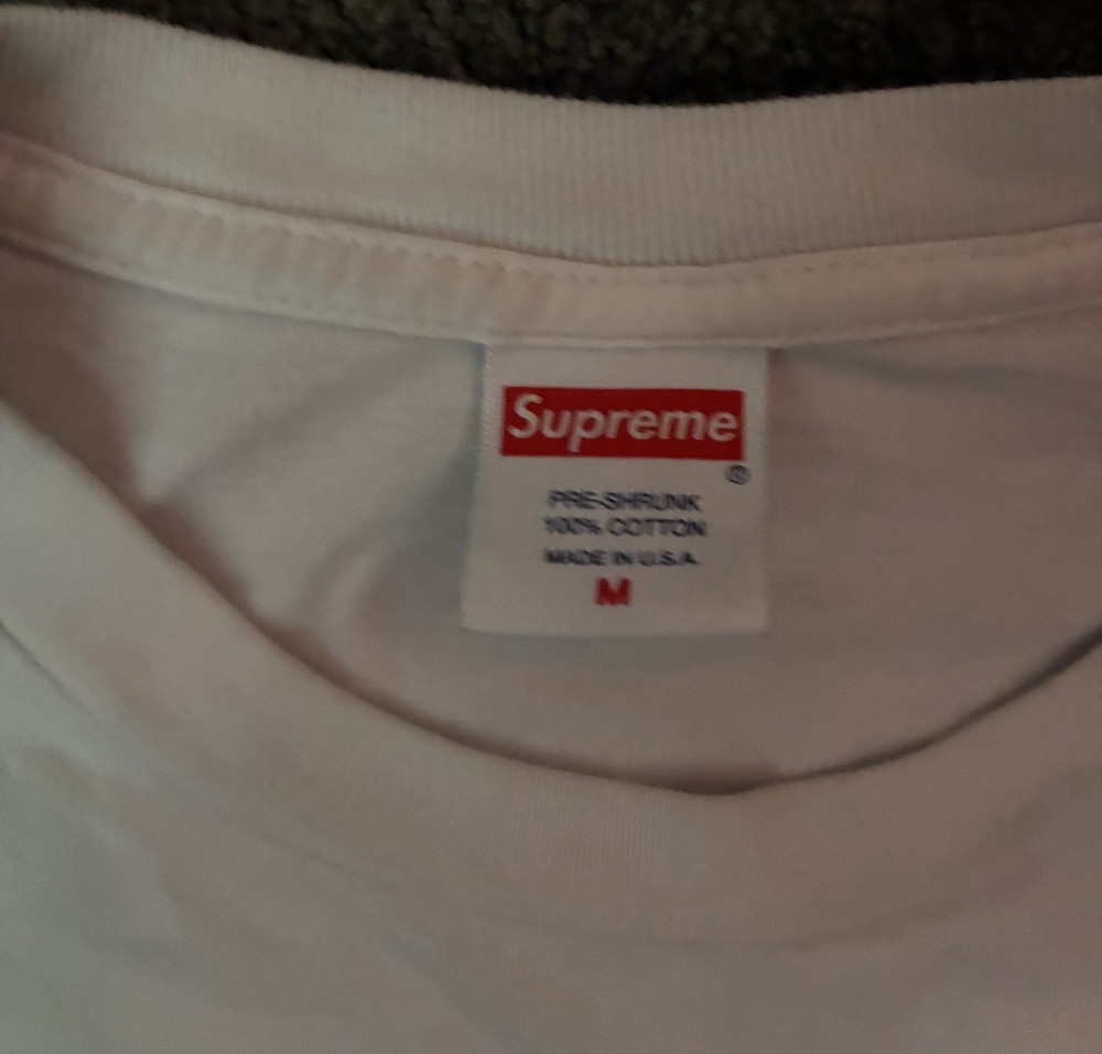 Supreme Men's M White Graphic Logo Crew Neck Cotton Jersey Short Sleeve Tee