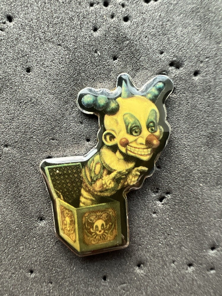Harry Potter Pin - Riddikulus - Jack In The Box Clown Pin - Prisoner Of Azkaban