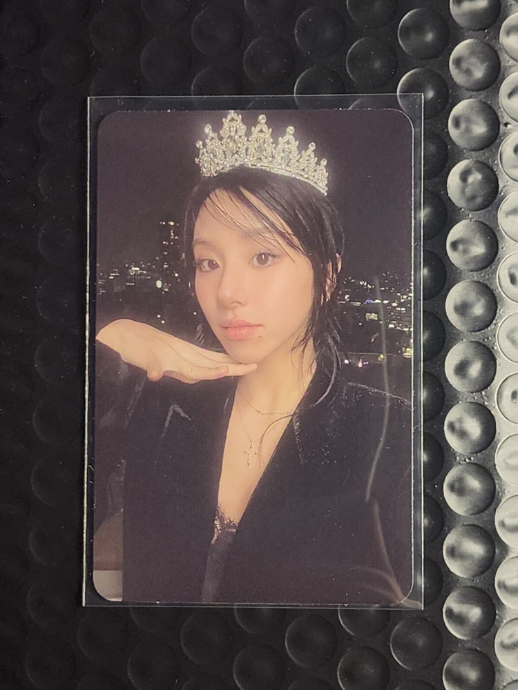 Twice Chaeyoung Photocard | With YOUth Nemo Glowing Ver. Special Crown Photocard