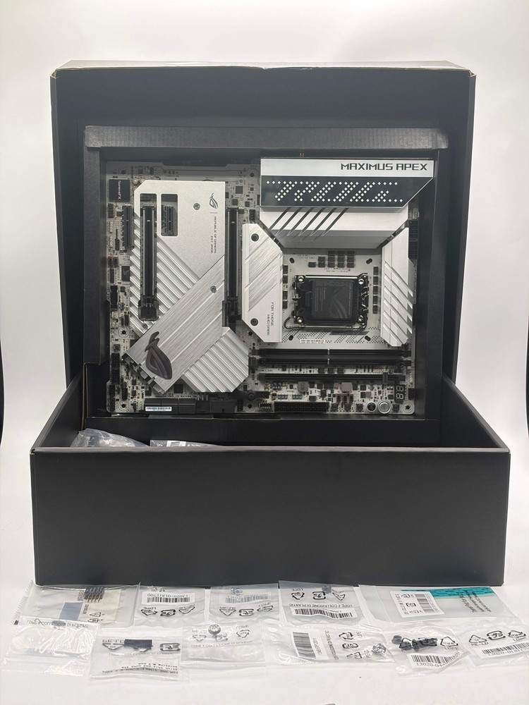 ASUS ROG Maximus Z790 Apex White-A04 LGA 1700 Intel ATX Motherboard MINT