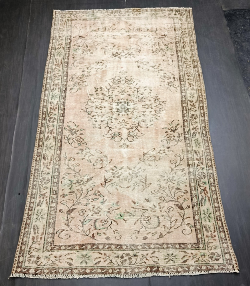 Turkish Vintage Beige Rug, 4.6x8.2ft, Antique Handmade Beige Medallion Carpet,