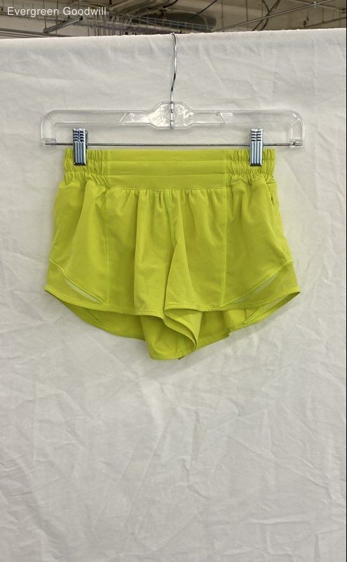 Lululemon Women's Green Elastic Waist Pull-On Athletic Shorts Size 2