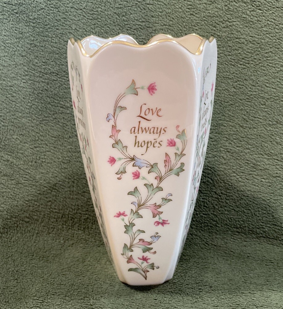 VINTAGE LENOX VASE #3083011 LOVE IS PATIENT Collection